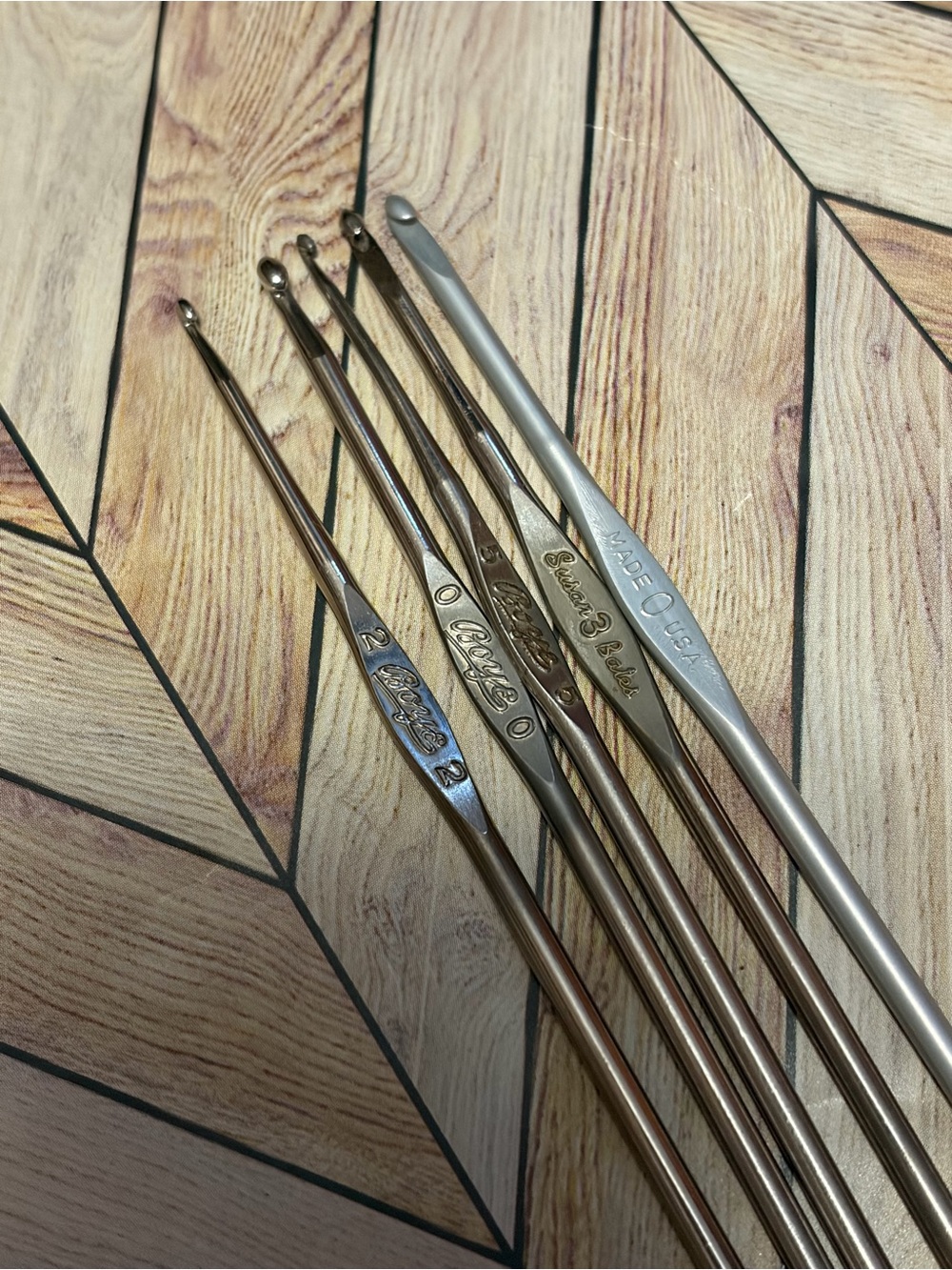 Vintage Susan Bates Boye Aluminum Crochet Hook Set Steel